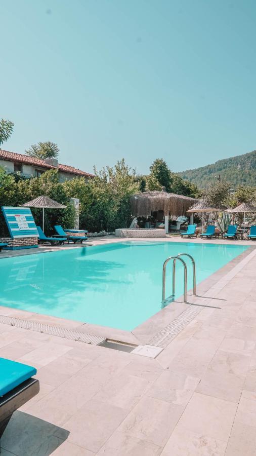 Orino Suites Cedit Luaran gambar