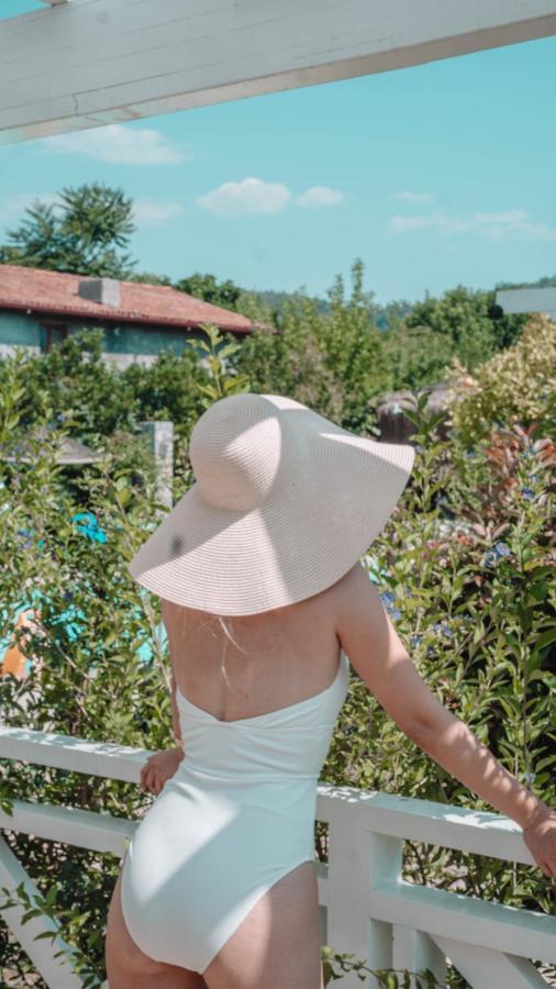 Orino Suites Cedit Luaran gambar