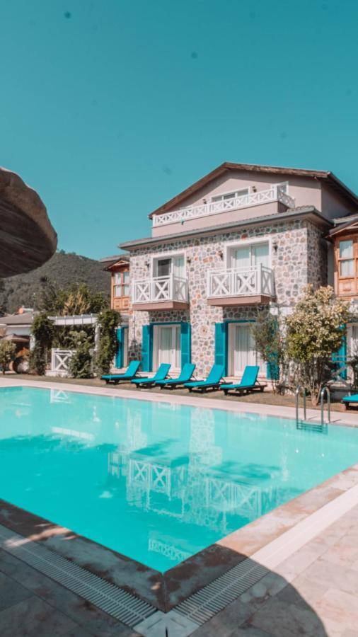 Orino Suites Cedit Luaran gambar