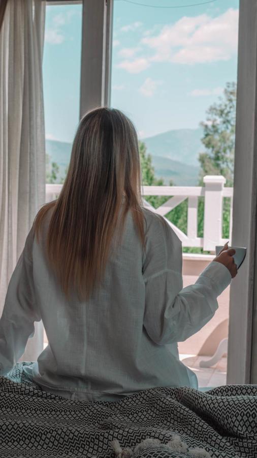 Orino Suites Cedit Luaran gambar